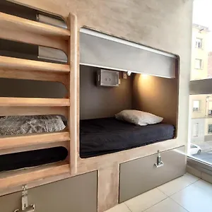 Onefam Sants Ostello