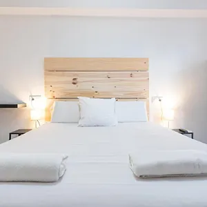 Easy Sants By Bossh! (adults Only) Auberge de jeunesse